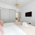 Apartmán Martine Suite, Place De La Republique *