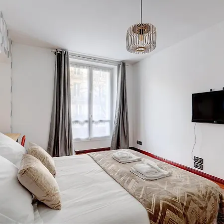 Martine Suite, Place De La Republique アパート *