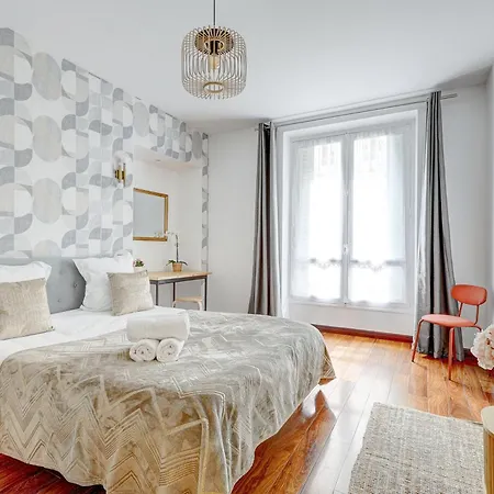 Appartement Martine Suite, Place De La Republique Paris