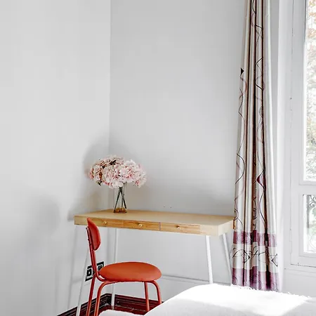 Martine Suite, Place De La Republique Appartement Paris