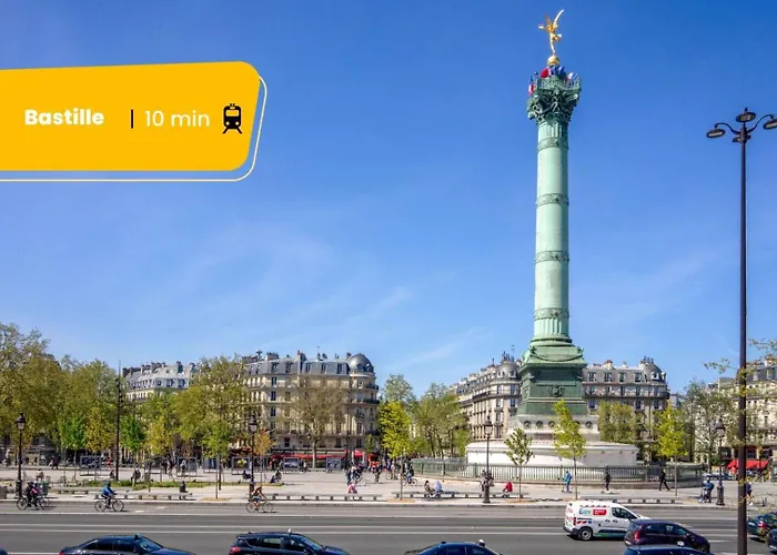 Martine Suite, Place De La Republique Apartment